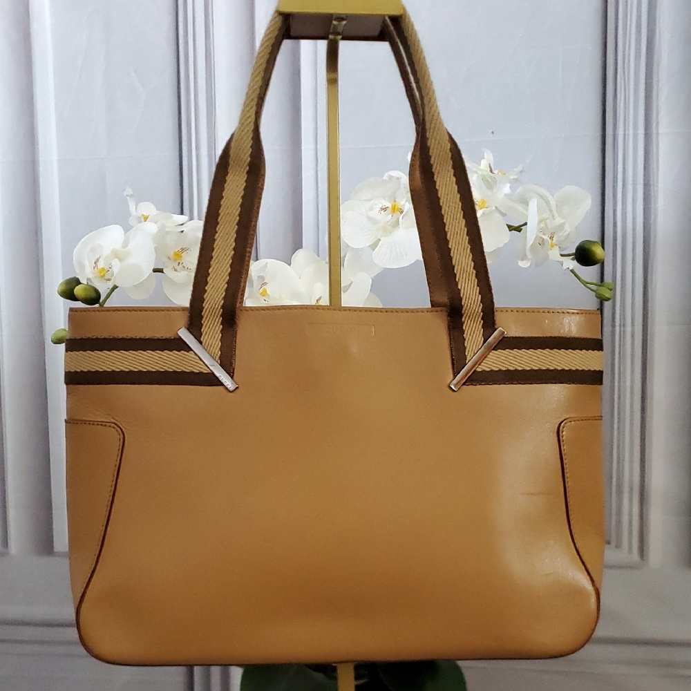 Gucci Authentic Leather Tote Elegant Tan Bag ECU silver Hardwear